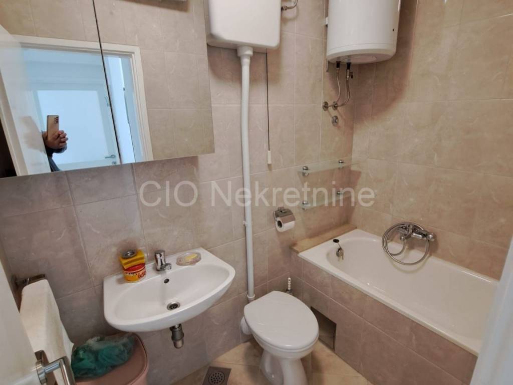 Flat in a building, Sale, Split, Split