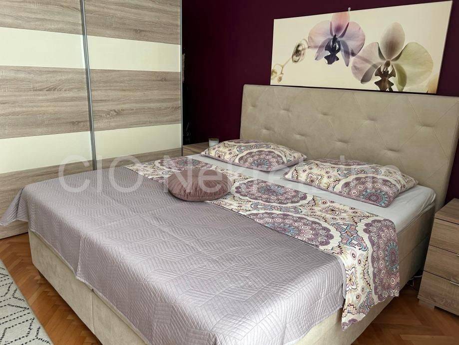 Flat in a building, Sale, Split, Split