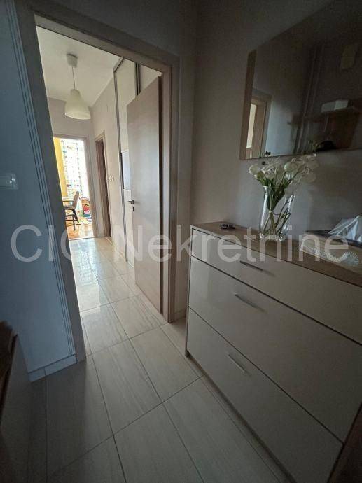 Flat in a building, Sale, Split, Split