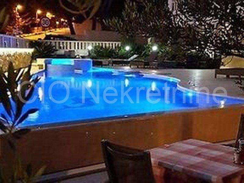 Apart-hotel, Sale, Bol, Bol