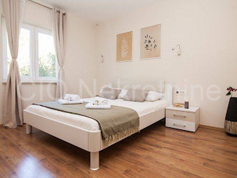 Apart-hotel, Sale, Bol, Bol