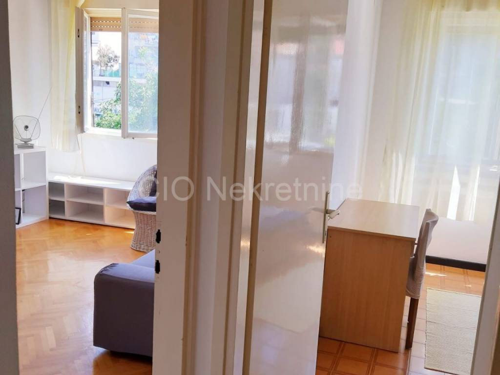 Flat in a building, Rent, Split, Split