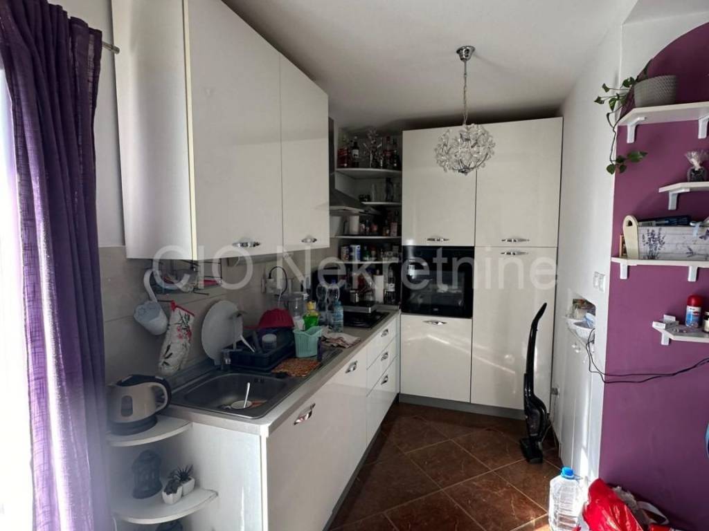 Flat in a building, Sale, Solin - Okolica, Mravince