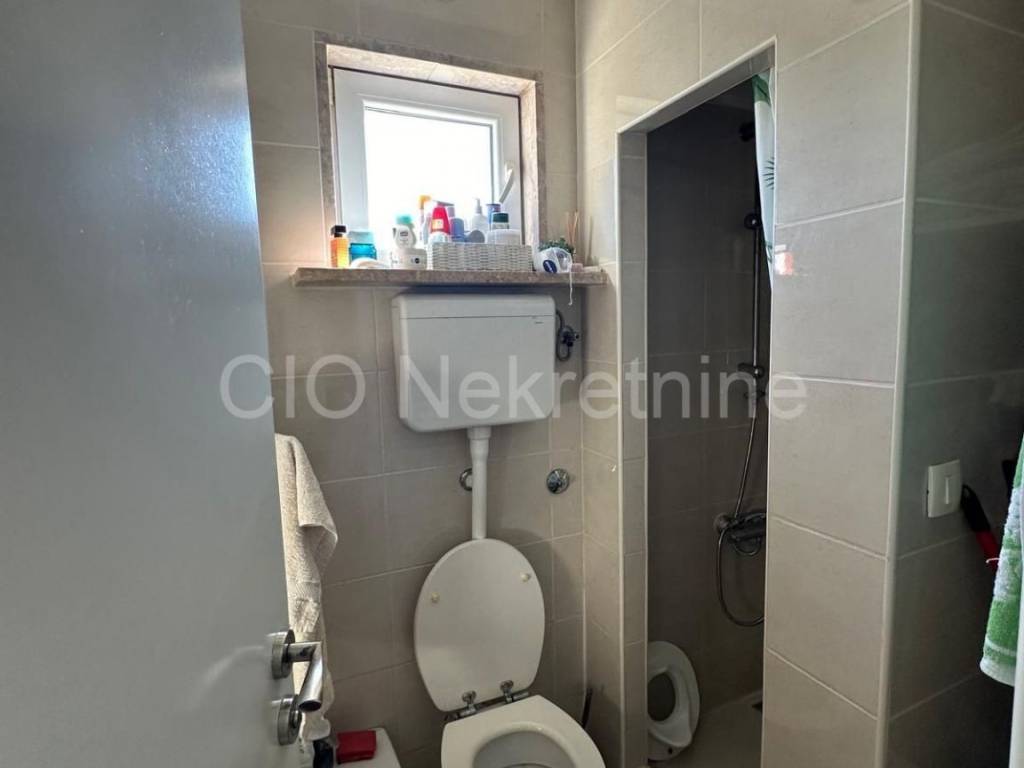 Flat in a building, Sale, Solin - Okolica, Mravince