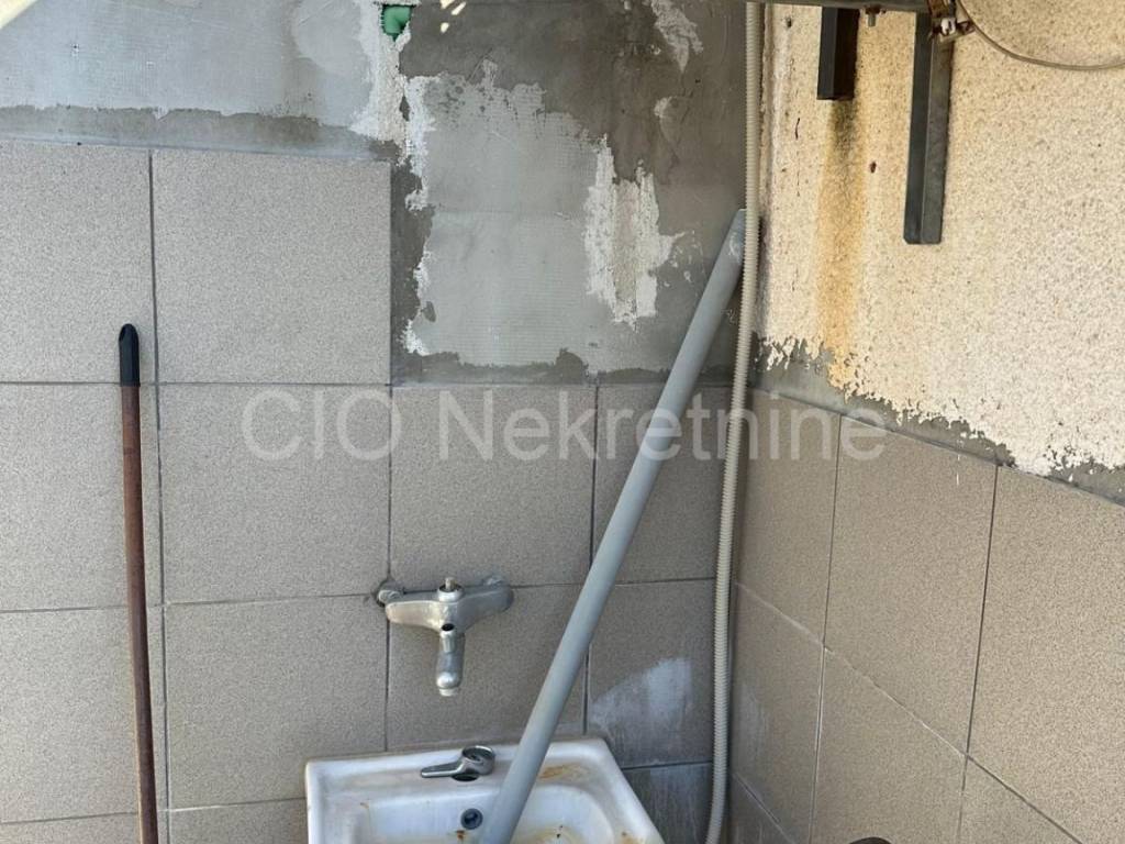 Flat in a building, Sale, Solin - Okolica, Mravince