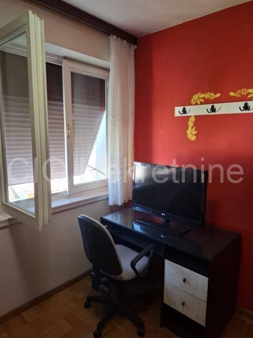 Flat in a building, Sale, Split, Split