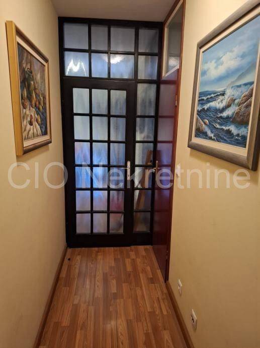 Flat in a building, Sale, Split, Split