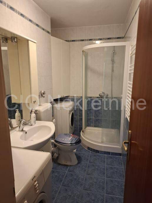 Flat in a building, Sale, Split, Split