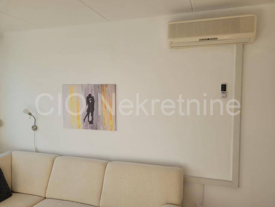 Flat in a building, Sale, Split, Split