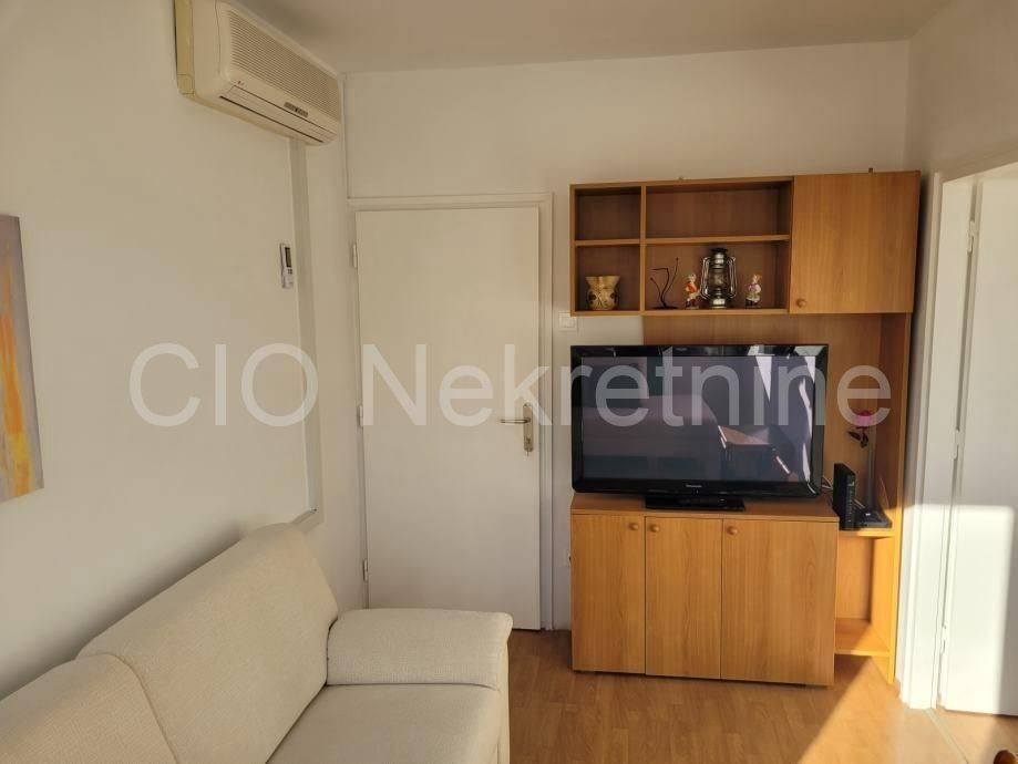 Flat in a building, Sale, Split, Split
