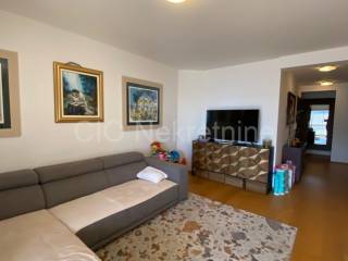 Flat in a building, Sale, Bol, Bol
