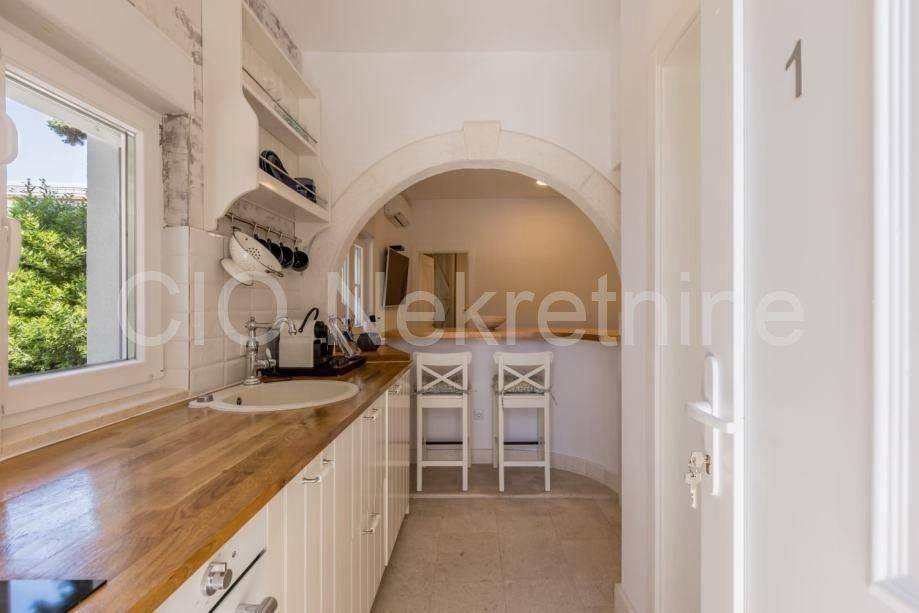 Flat in a building, Sale, Split, Split