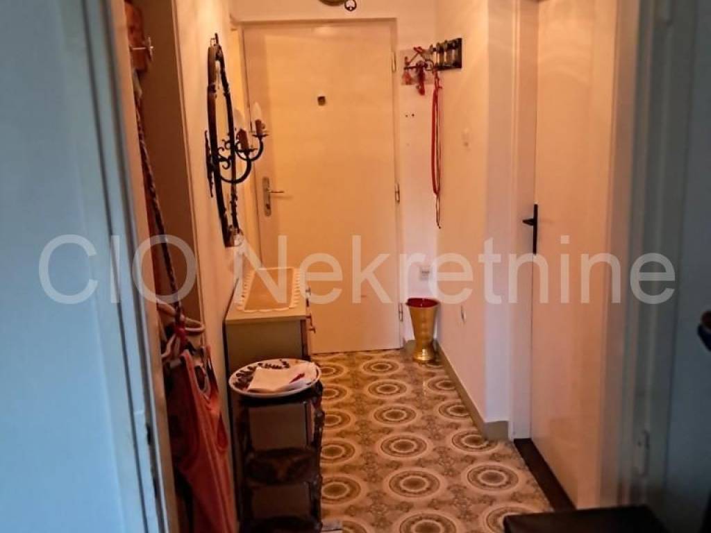 Flat in a building, Sale, Split, Split
