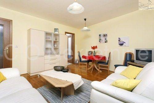 Flat in newbuilding, Rent, Split, Split