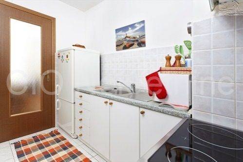 Flat in newbuilding, Rent, Split, Split