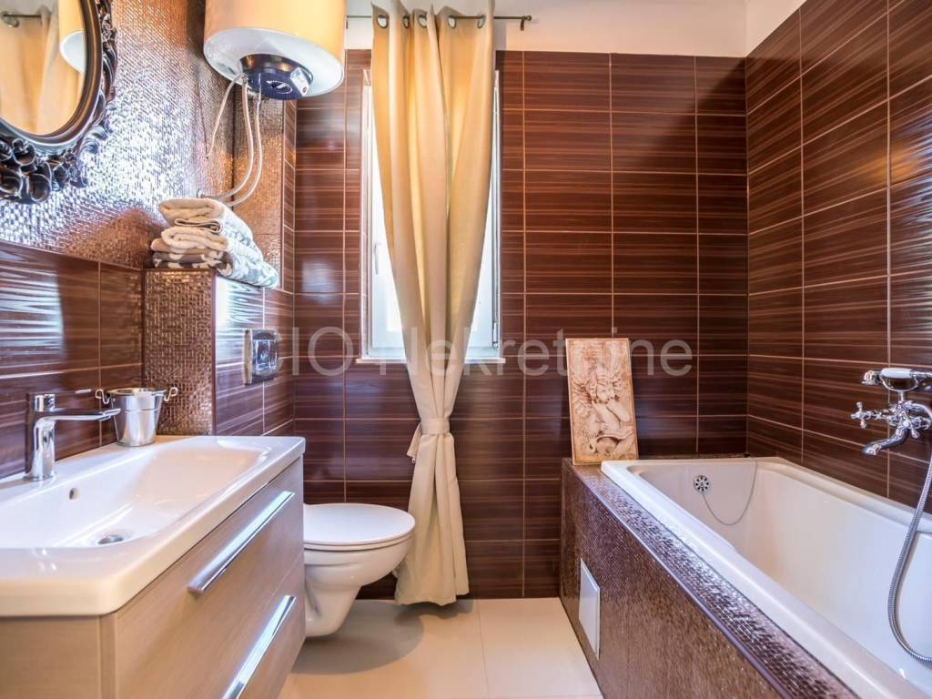 Flat in a house, Rent, Podstrana, Podstrana