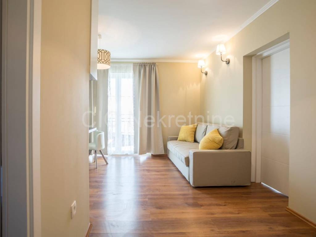 Flat in a house, Rent, Podstrana, Podstrana