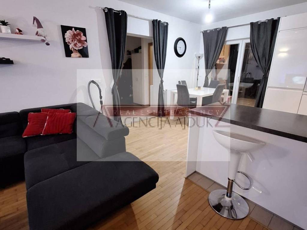 Stan u zgradi, Prodaja, Zadar, Zadar