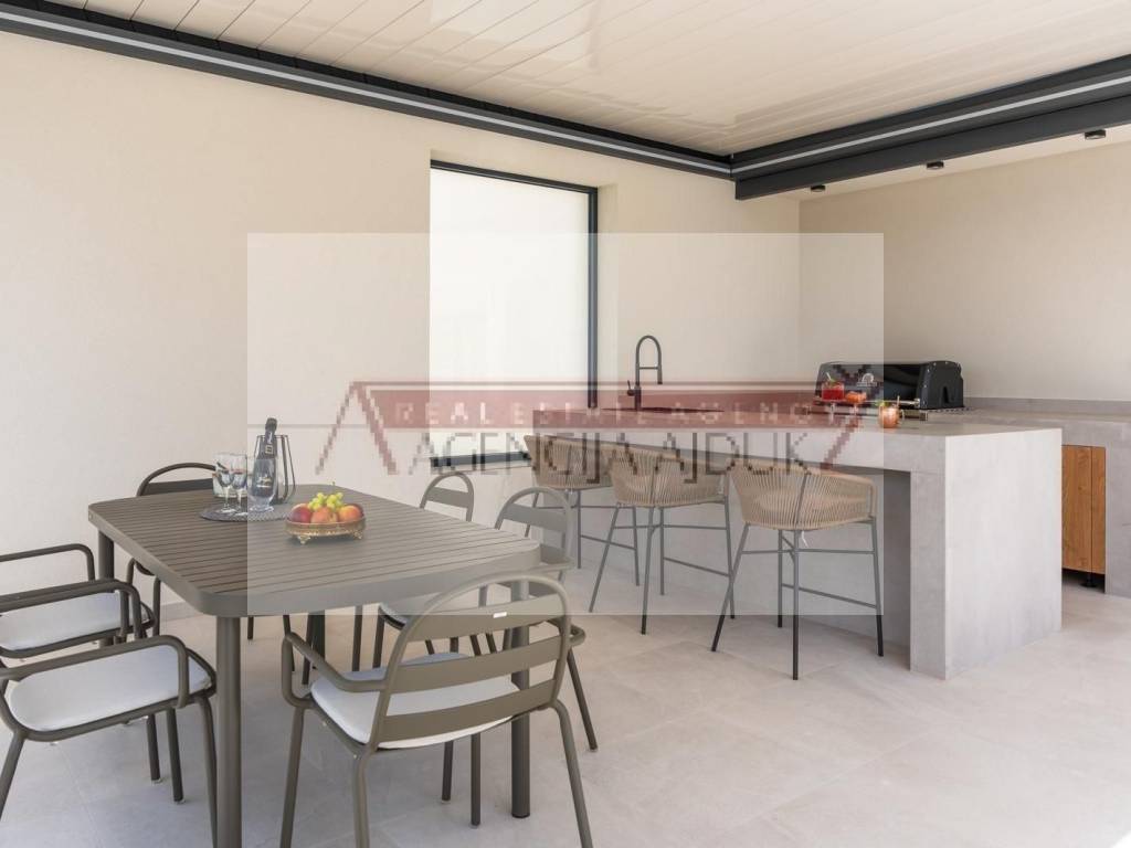 Vila, Prodaja, Podstrana, Podstrana