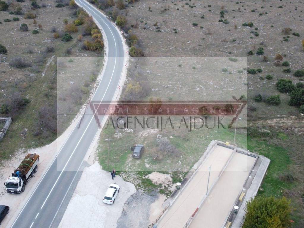 Gradjevinsko zemljiste, Prodaja, Klis, Konjsko