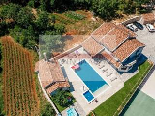 Vila, Prodaja, Imotski, Imotski