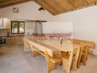 Vila, Prodaja, Imotski, Imotski