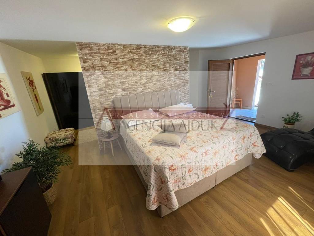 Samostojeca kuca, Prodaja, Omis, Stanici