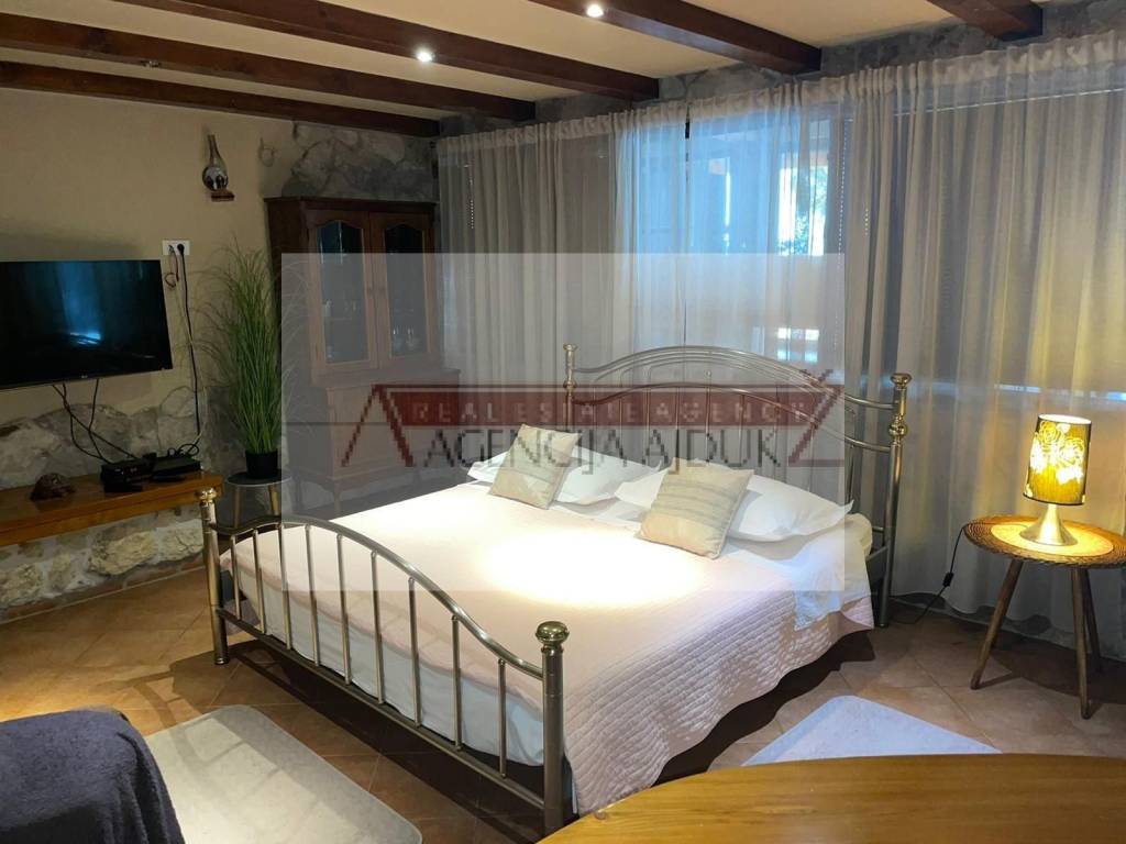 Samostojeca kuca, Prodaja, Omis, Stanici