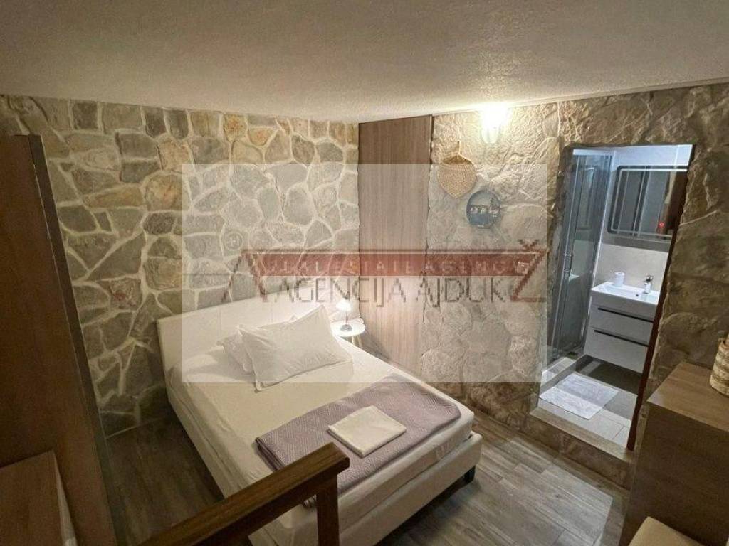 Samostojeca kuca, Prodaja, Omis, Stanici