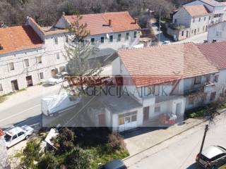 Dvojna kuca, Prodaja, Lovrec, Lovrec