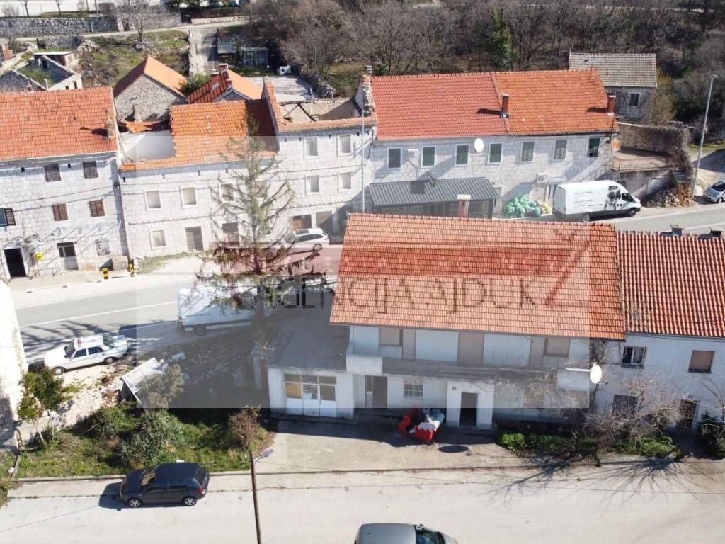 Dvojna kuca, Prodaja, Lovrec, Lovrec