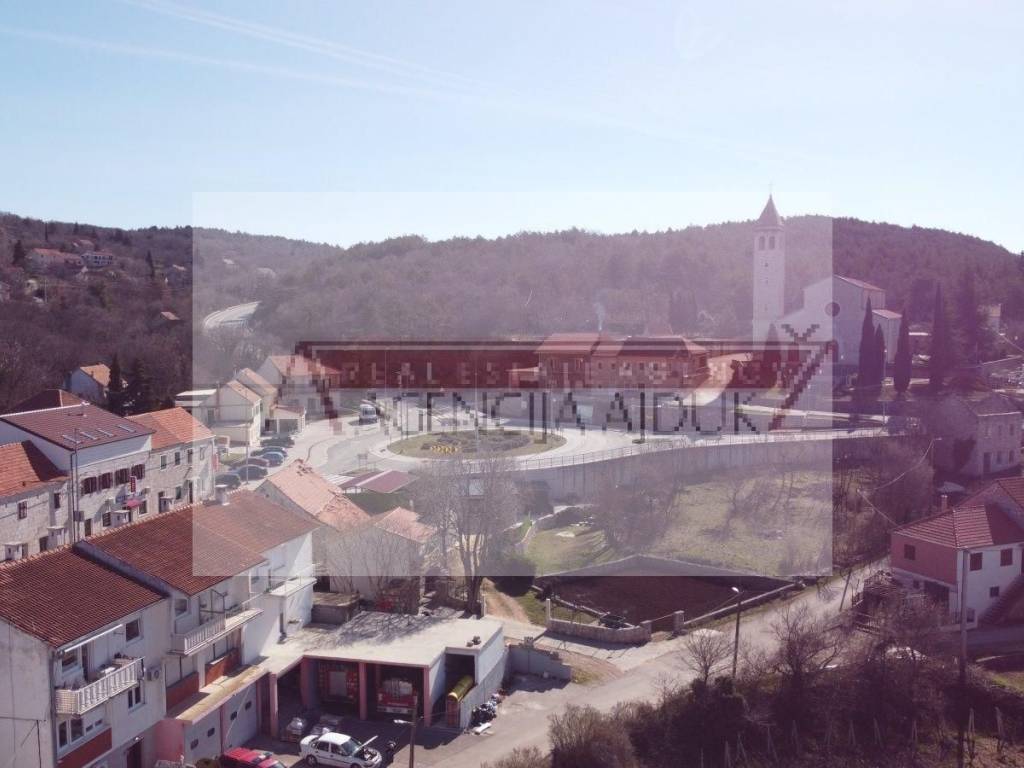 Dvojna kuca, Prodaja, Lovrec, Lovrec