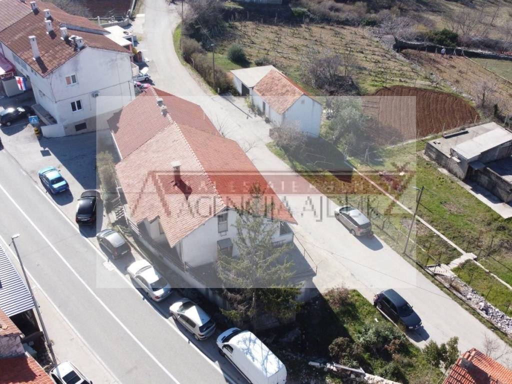 Dvojna kuca, Prodaja, Lovrec, Lovrec