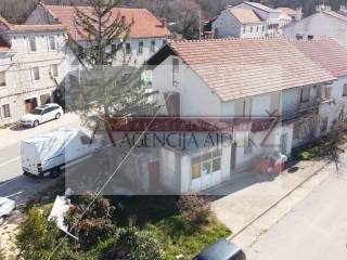 Dvojna kuca, Prodaja, Lovrec, Lovrec