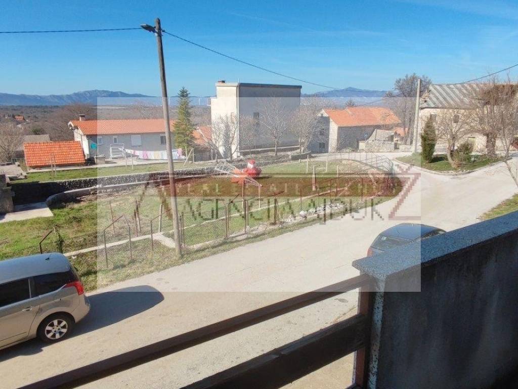 Dvojna kuca, Prodaja, Lovrec, Lovrec
