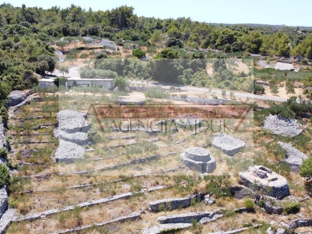 Kamena kuca, Prodaja, Supetar, Splitska
