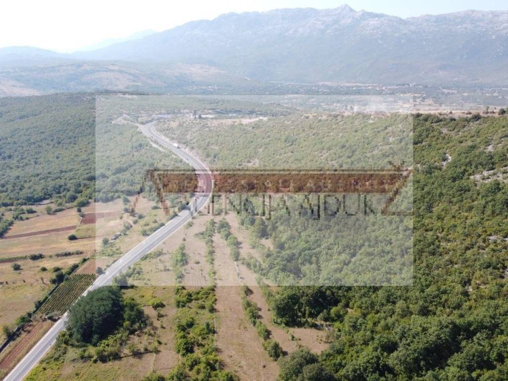 Gradjevinsko zemljiste, Najam, Dicmo, Kraj
