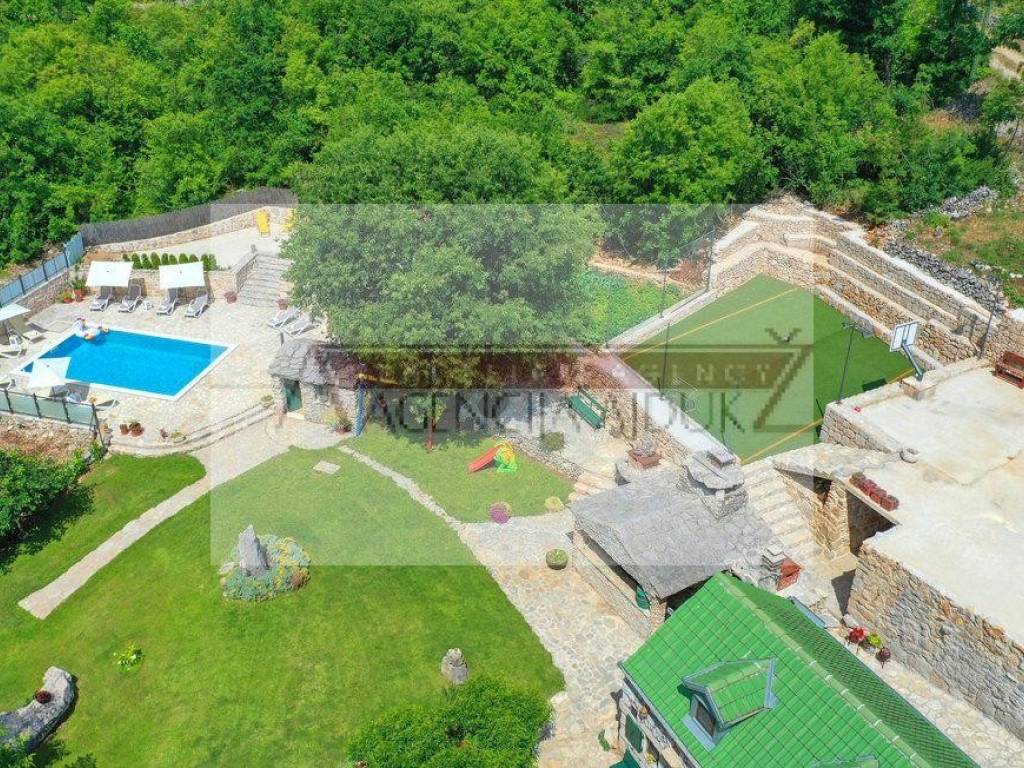 Vila, Prodaja, Imotski, Imotski