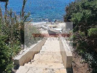 Vila, Prodaja, Vis, Milna