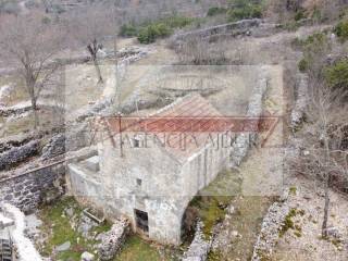 Kamena kuca, Prodaja, Runovici, Slivno
