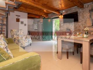 Vila, Prodaja, Imotski, Imotski