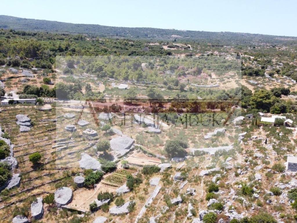 Kamena kuca, Prodaja, Supetar, Splitska