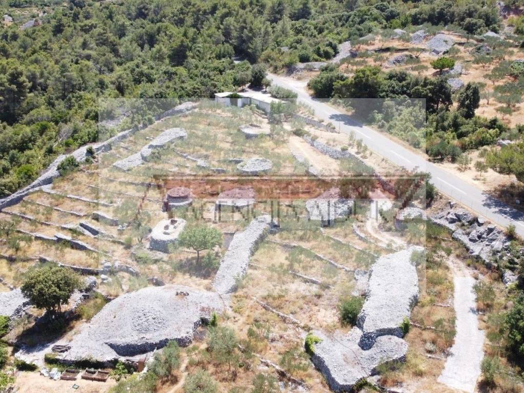 Kamena kuca, Prodaja, Supetar, Splitska