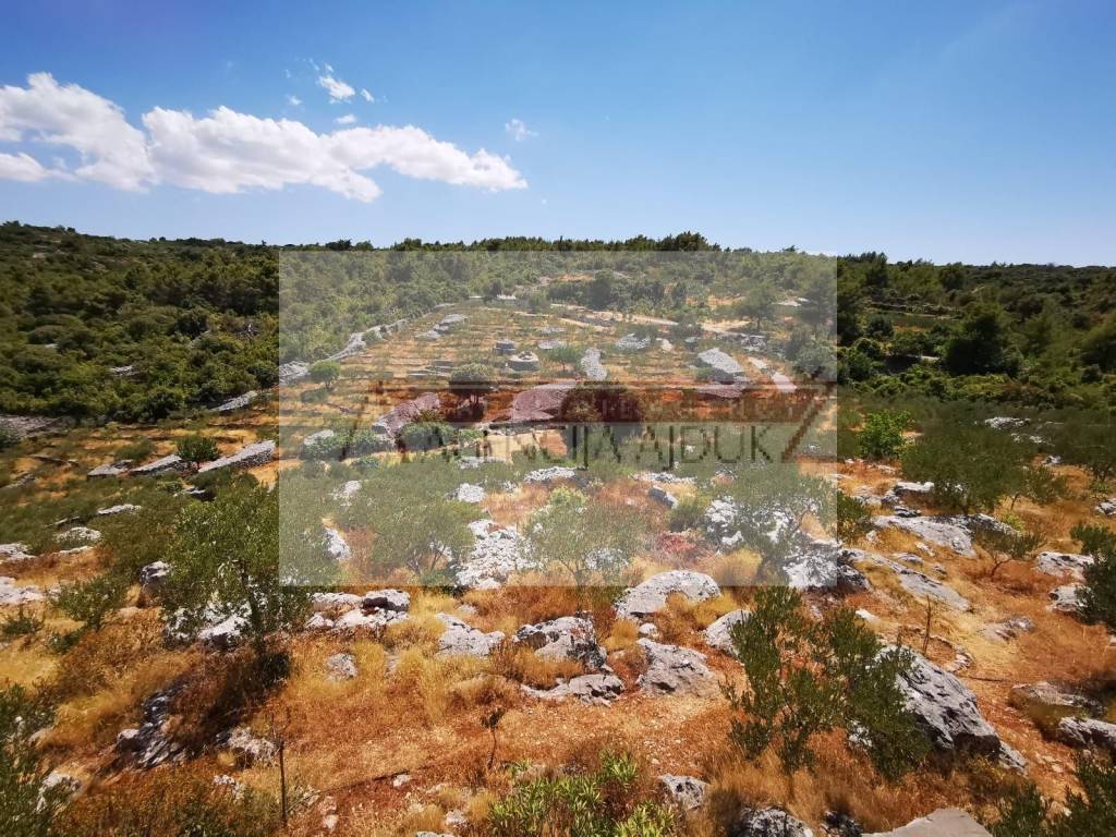 Kamena kuca, Prodaja, Supetar, Splitska