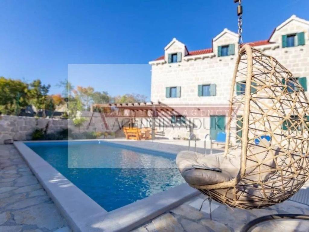 Vila, Prodaja, Imotski, Imotski
