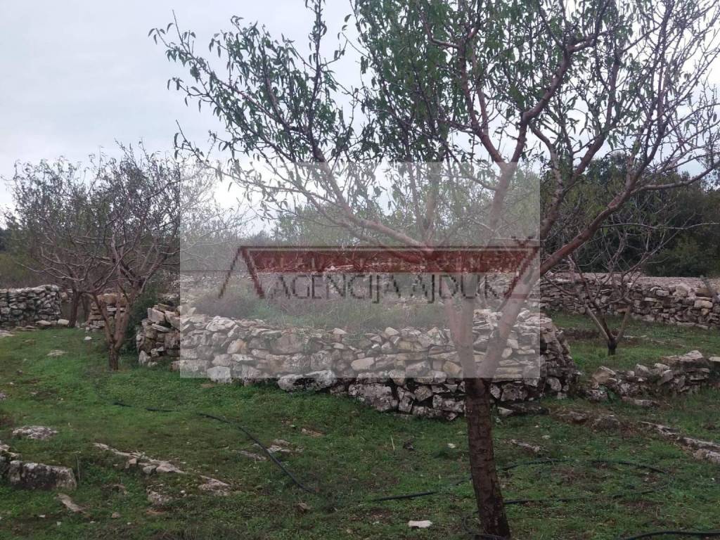 Poljoprivredno zemljiste, Prodaja, Nerezisca, Donji Humac