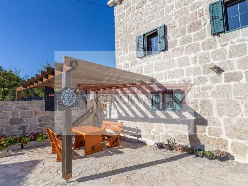 Vila, Prodaja, Imotski, Imotski