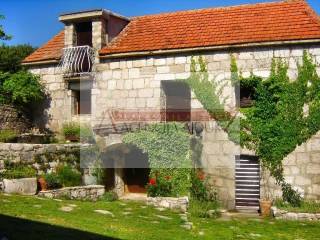 Kuca, Prodaja, Lovrec