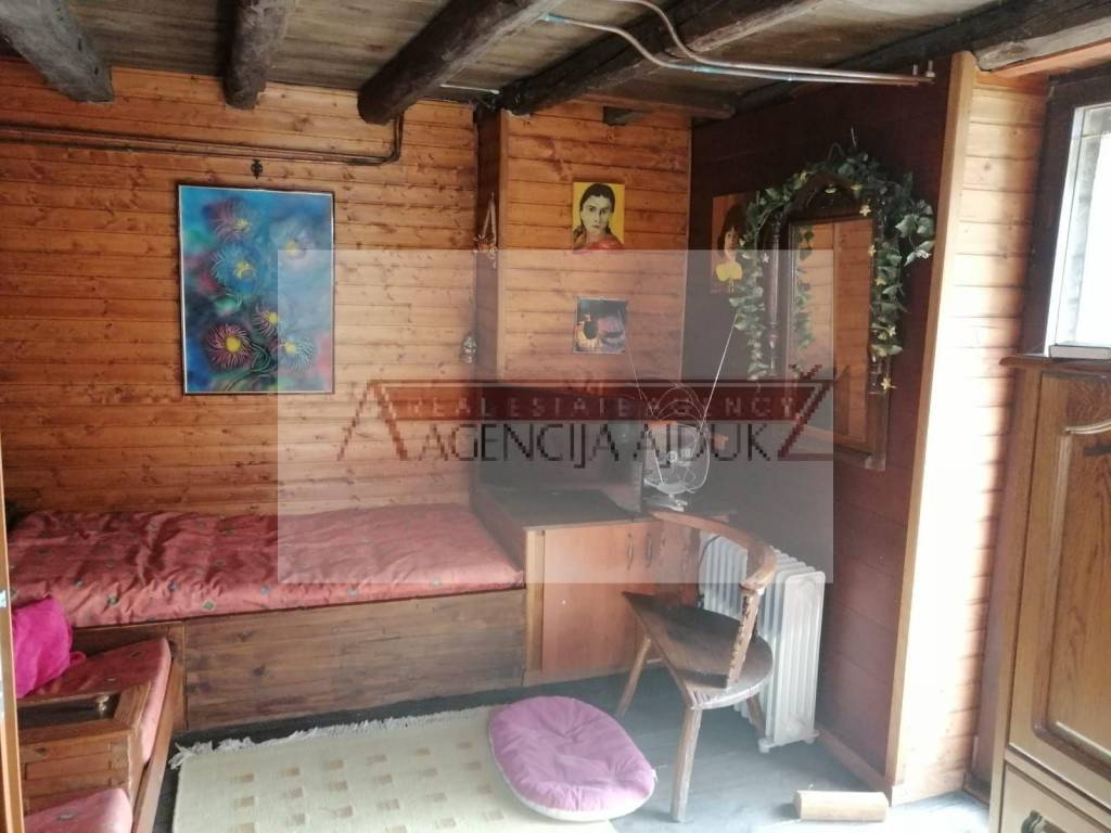 Kamena kuca, Prodaja, Lovrec, Lovrec