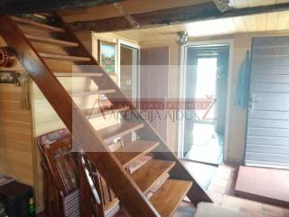Kamena kuca, Prodaja, Lovrec, Lovrec